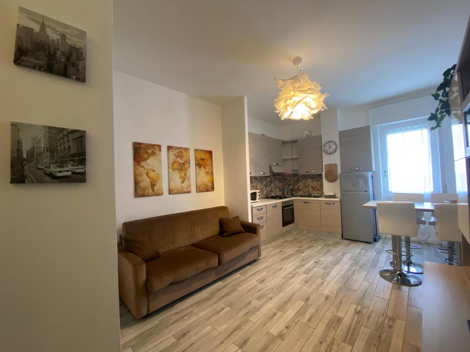 Appartamento Burattino - Immobili E Soluzioni Rent Bergamo Dış mekan fotoğraf
